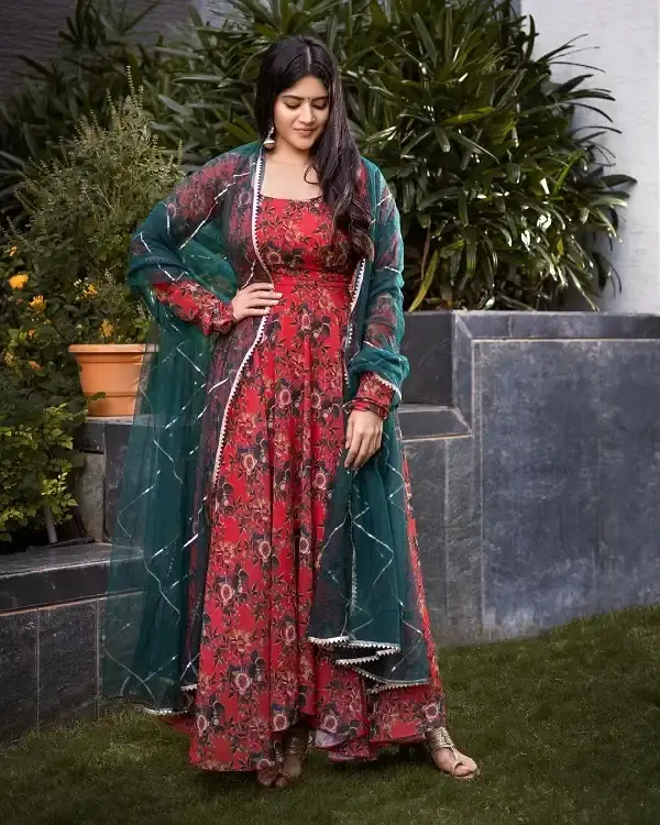 Megha Akash Age, Height, Birthday, Movies, Family, Husband & Marriage 11 Megha Akash Age, Height, Birthday, Movies, Family, Husband & Marriage