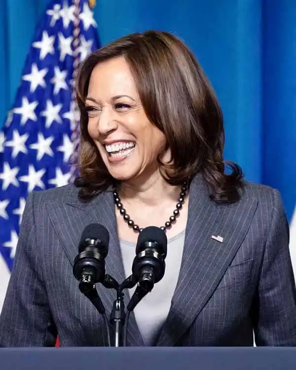 Kamala Harris Smile Image Kamala Harris Age, Party, Money, Love Life