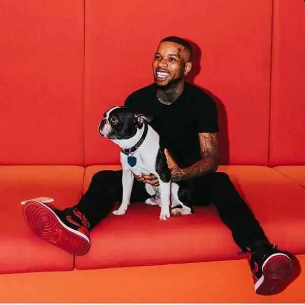 Tory Lanez With Pet Dog Tory Lanez Age, Love Life, Money, News