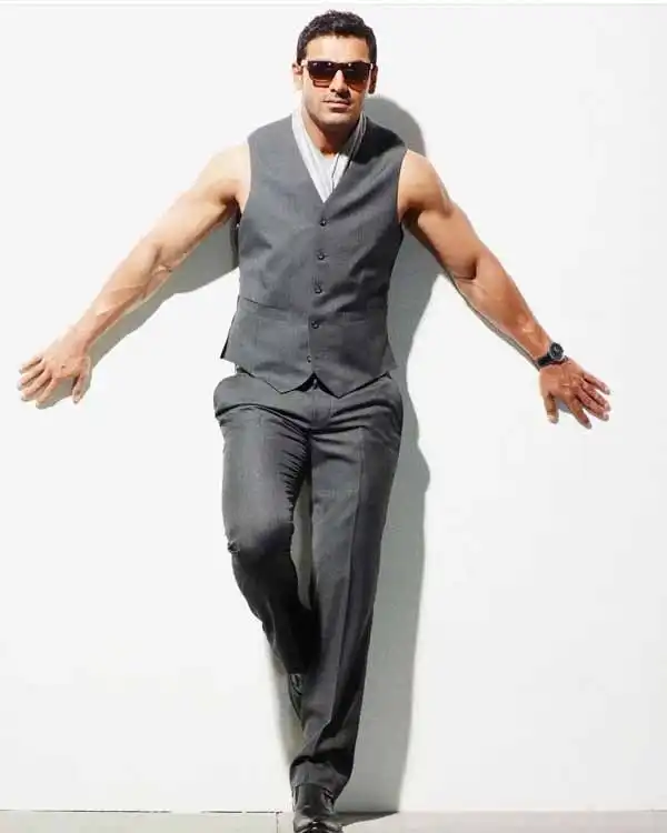 John Abraham Age, Love Life, Money, News 