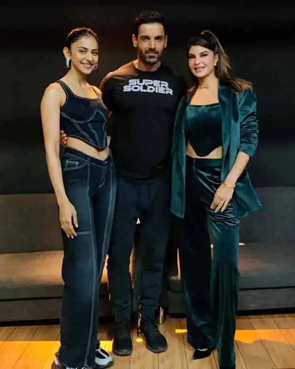 John Abraham Age, Love Life, Money, News 