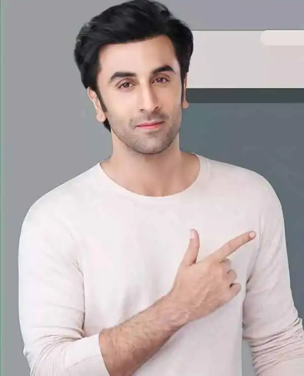 Ranbir Kapoor Age, Love Life, Money, Secrets & More