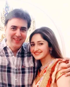 Sayyeshaa Saigal Age, Height, Husband, Movies, Religion & More 2 Sayyeshaa Saigal Age, Height, Husband, Movies, Religion & More