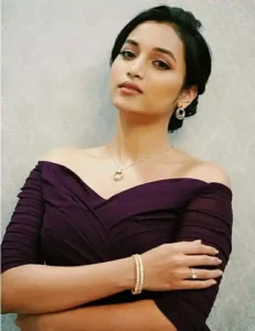 Srinidhi Shetty Age Height, Movies, Family, Biography & More