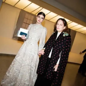 Alexandra Daddario Age, Height, Eyes, Husband, Movies, Biography & More 4 Alexandra Daddario Age, Height, Eyes, Husband, Movies, Biography & More