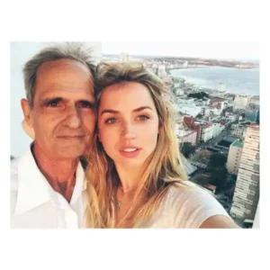 Ana De Armas Age, Height, Boyfriend, Movies, Networth, Blonde & More
