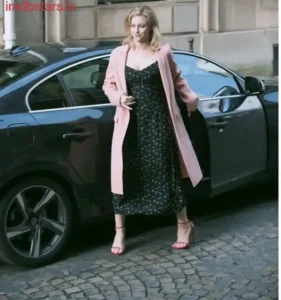 Lili Reinhart And Volvo S 60