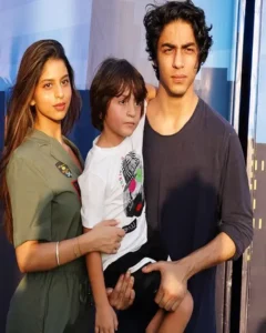 Suhana Khan Biography, Age, Height, Boyfriend, Photos & More 7 Suhana 2