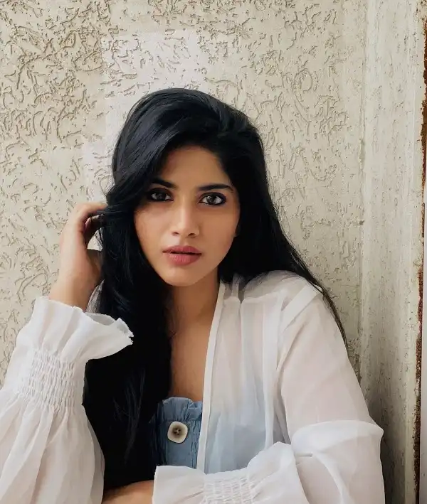 Megha Akash Age, Height, Birthday, Movies, Family, Husband & Marriage