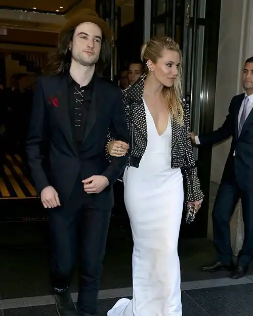 Tom Sturridge Age, Networth, Gf, Sandman, Movies & TV Shows