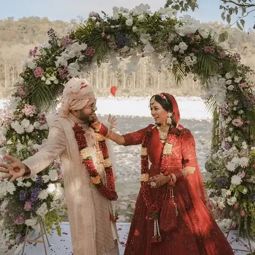 Shivani Dubey Journalist, Age, Marriage, Parents & Biography