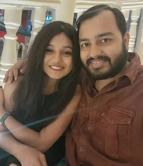 Shivani Dubey Journalist, Age, Marriage, Parents & Biography