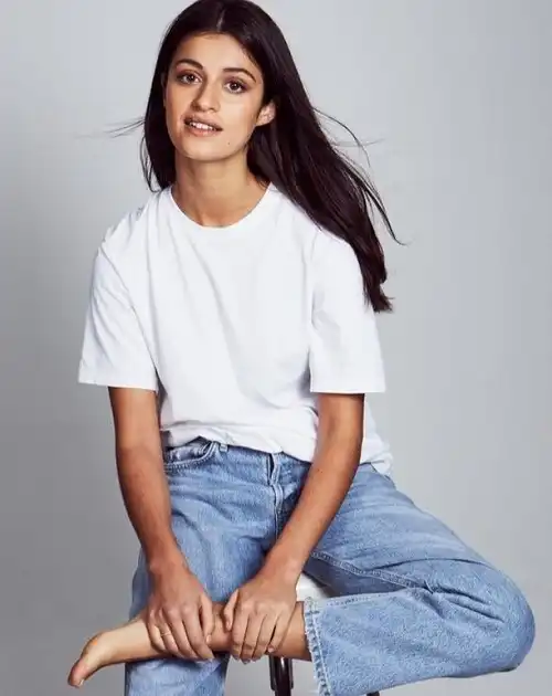 Anya Chalotra Age, Height, Witcher, Networth, Parents & More