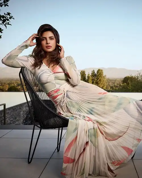 Priyanka Chopra Age, Height, Husband, Daughter, Movies & More