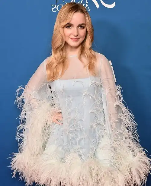 Mckenna Grace Age, Height, Movies, Birthday, Surgery & More