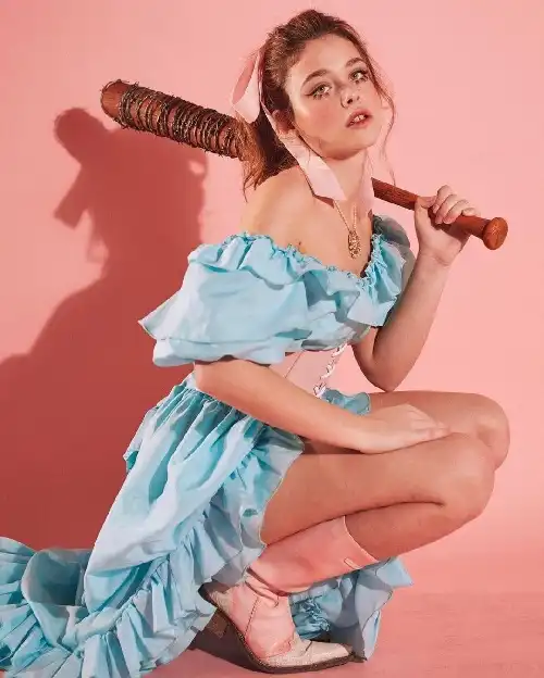 Nicole Wallace Age, Height, Boyfriend, Culpa Mia & Movies