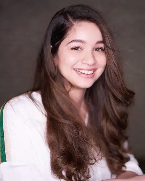 Sara Tendulkar Age, Height, Boyfriend, Father & Biography