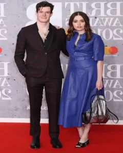 Aimee Lou Wood Age, Height, Series, Bf, Cabaret & Biography 4 connor 3