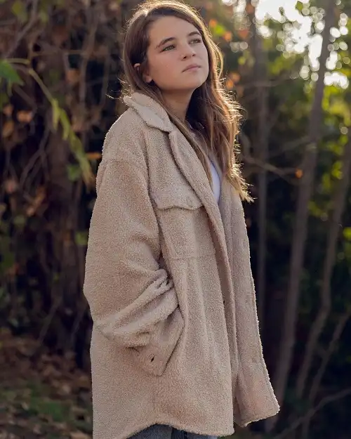 Raegan Revord (Child Actress) Age, Parents, Net Worth & Bio