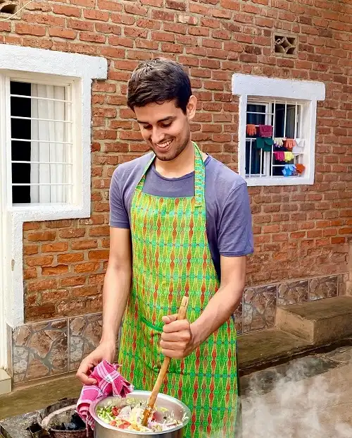 Dhruv Rathee (YouTuber) Age, Net Worth, Wife, Religion & Bio