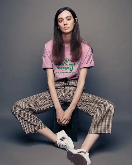 Tanya Reynolds Age, Height In Feet, Partner, Series & Bio