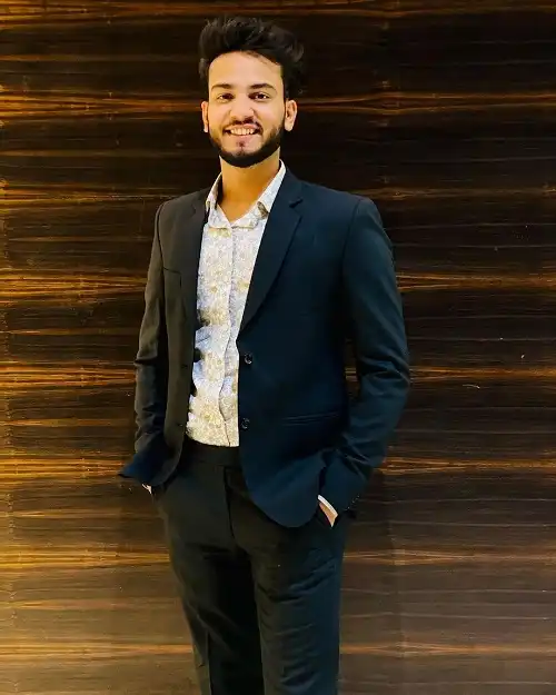 Elvish Yadav (Youtuber) Age, Height, Net Worth & Biography