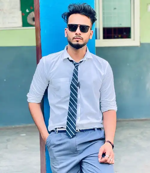 Elvish Yadav (Youtuber) Age, Height, Net Worth & Biography