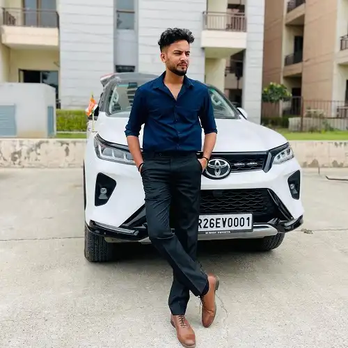 Elvish Yadav (Youtuber) Age, Height, Net Worth & Biography