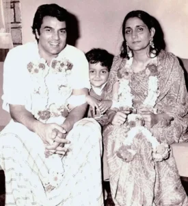 Sunny Deol Age 2023, Mother, Wife Name, Movies & Biography 3 Parent's Old Pic