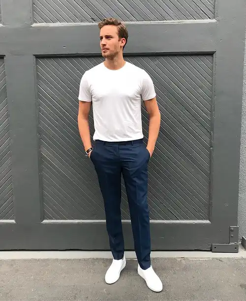 Jonas Bloquet Image Jonas Bloquet Age, Height, Movies, Wife, Movies & Biography