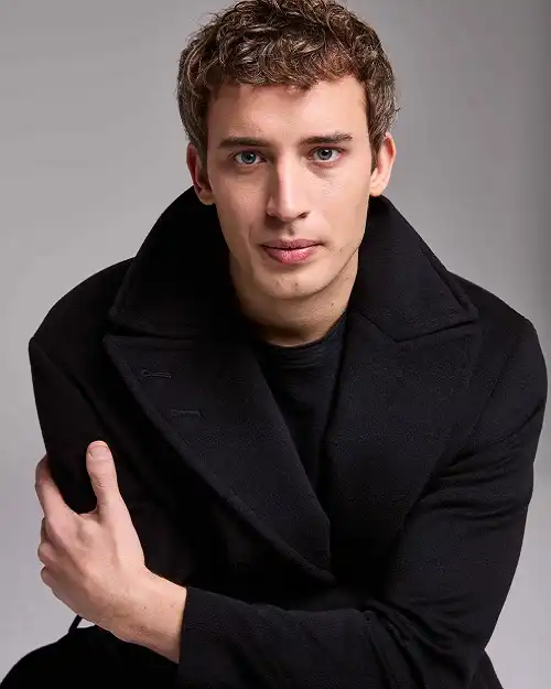Jonas Bloquet Image Jonas Bloquet Age, Height, Movies, Wife, Movies & Biography