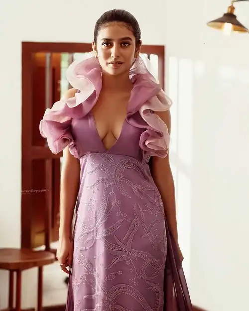 Priya Prakash Varrier Age, Height, Relationship & Biography