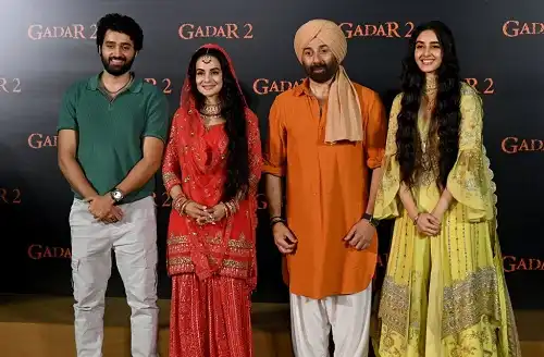 Simrat Kaur Age, Height, Relationships, Movies & Biography