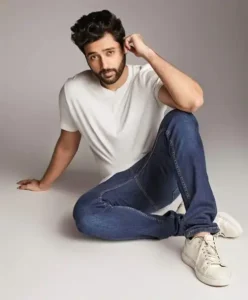 Utkarsh Sharma Age, Height, Father, Movies, Gf & Biography