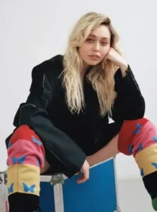 Aimee Lou Wood Age, Height, Series, Bf, Cabaret & Biography 3 Emily Wood