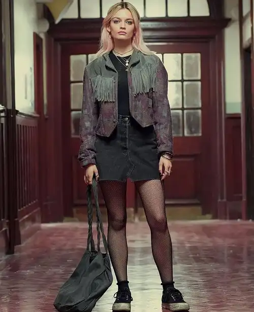 Emma Mackey Age, Height, Net Worth, New Series & Biography