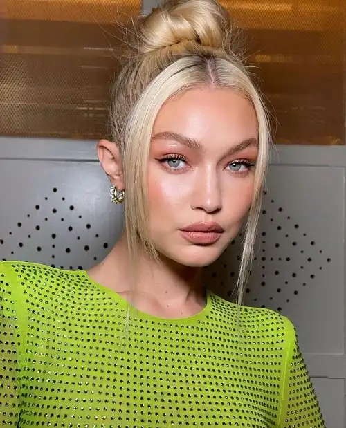 Gigi Hadid Age, Height In Feet, Daughter, Net Worth & Biography