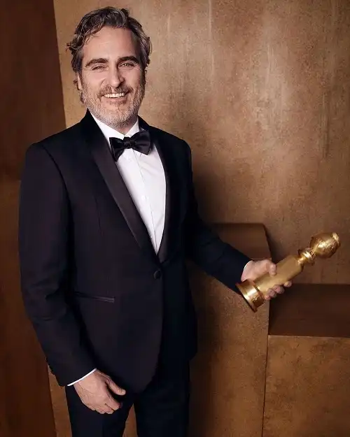 Joaquin Phoenix Latest Movie, Height, Age, Young & Biography