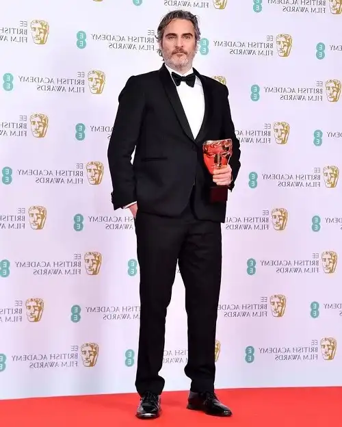 Joaquin Phoenix Latest Movie, Height, Age, Young & Biography