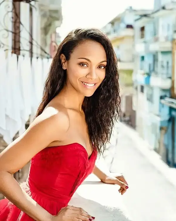 Zoe Saldana Age, Height, Twin Sister, Kids, Husband, Net Worth & More
