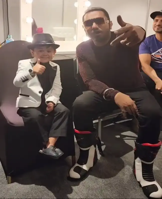 Abdu Rozik Bigg Boss 16, Age, Height, Net Worth, Disease, Songs