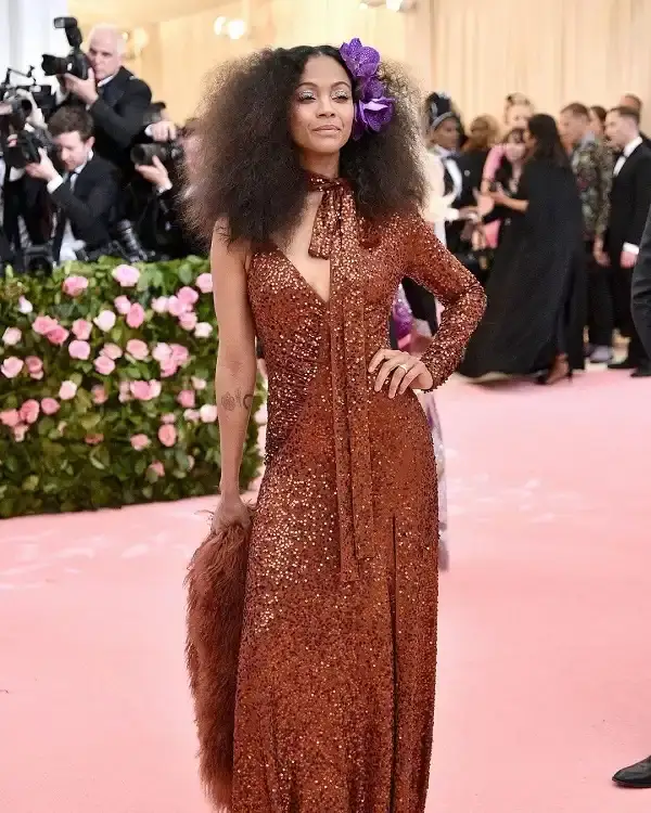 Zoe Saldana Age, Height, Twin Sister, Kids, Husband, Net Worth & More